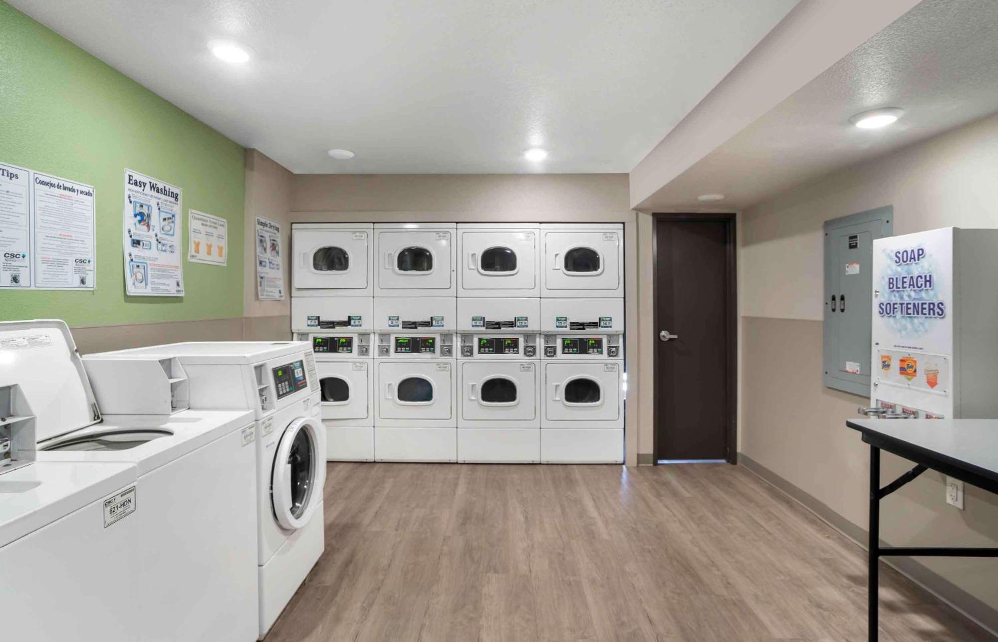 Extended Stay America Select Suites - Charlotte - Northlake Zewnętrze zdjęcie