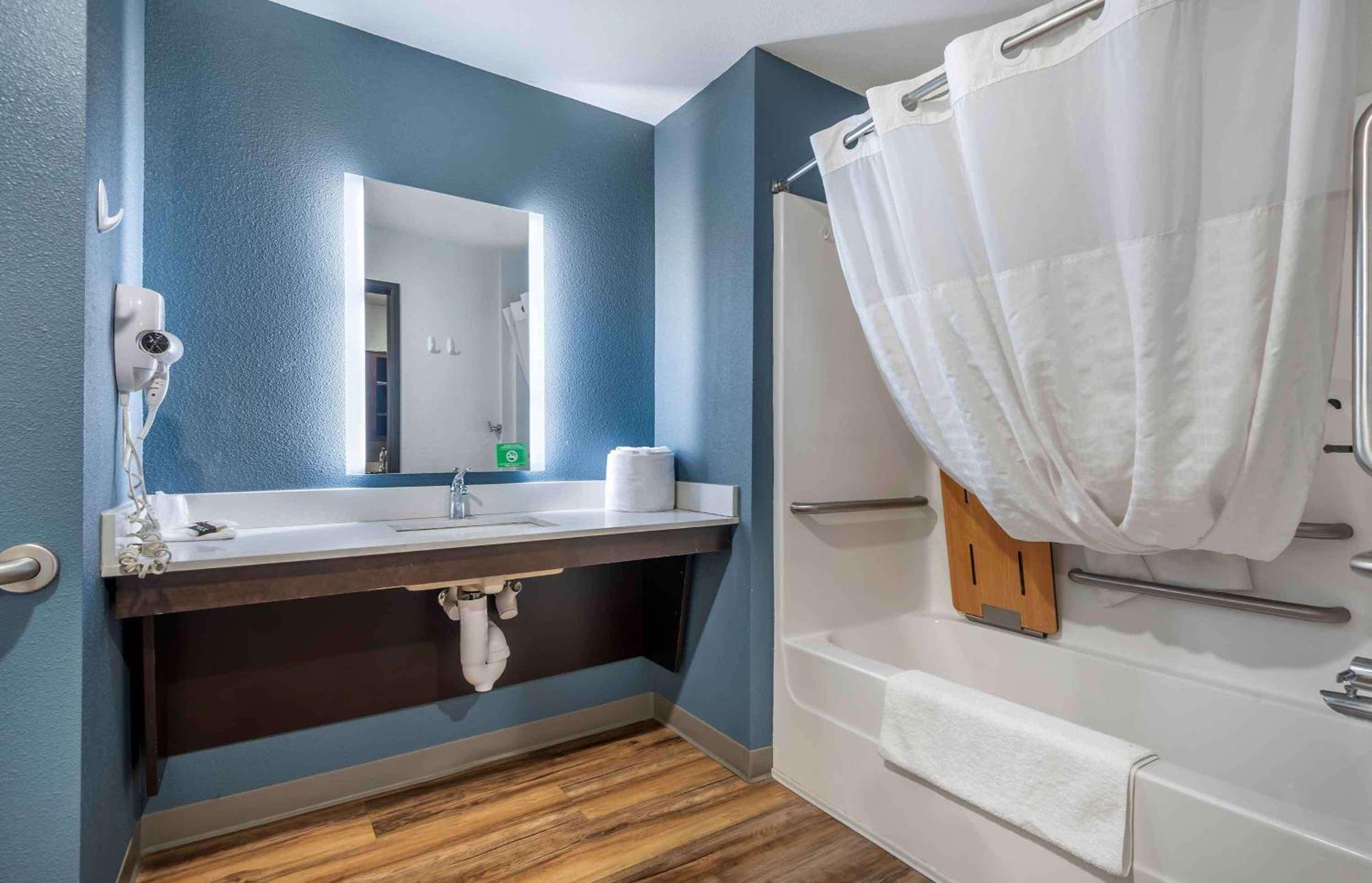 Extended Stay America Select Suites - Charlotte - Northlake Zewnętrze zdjęcie