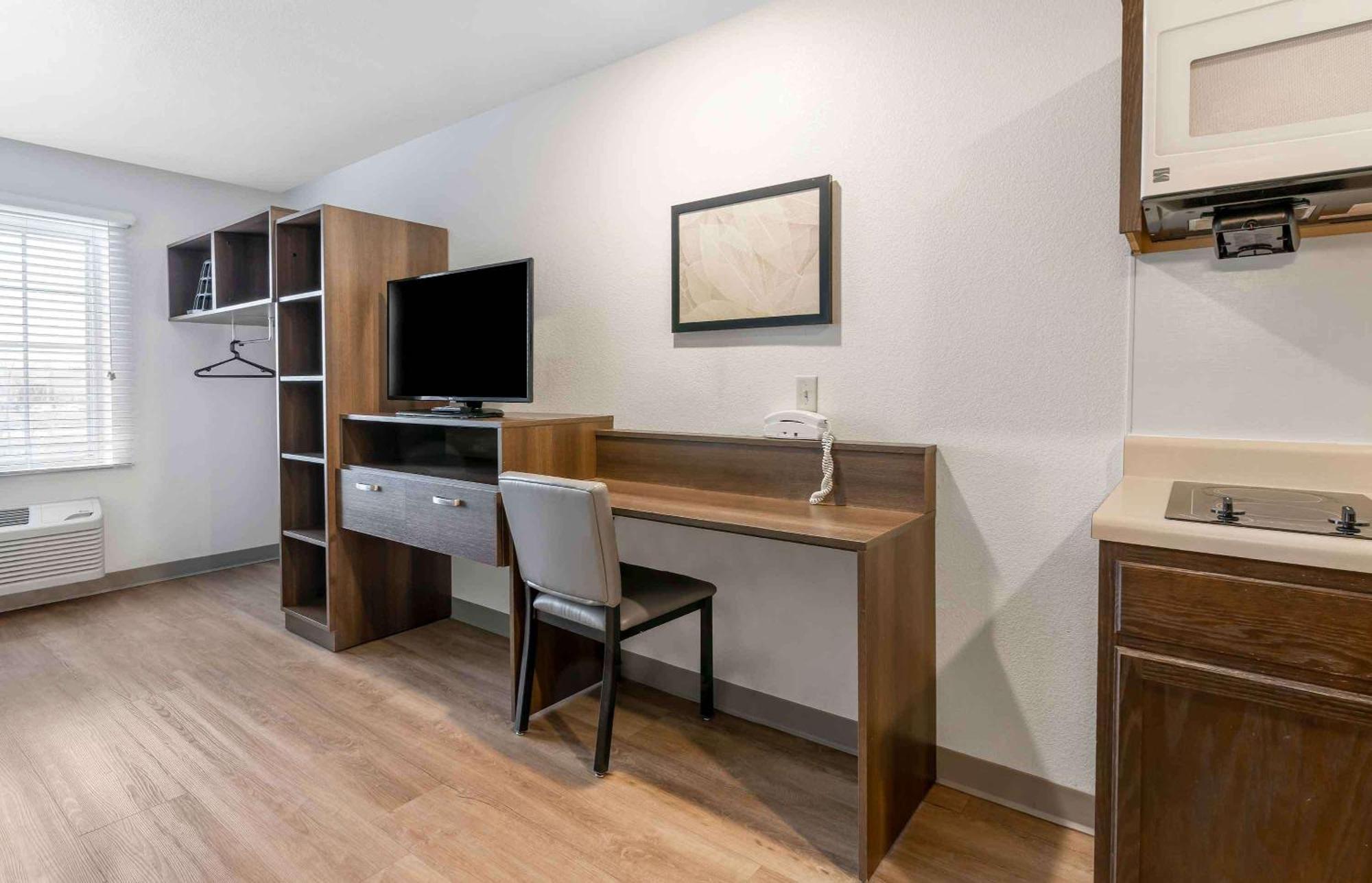 Extended Stay America Select Suites - Charlotte - Northlake Zewnętrze zdjęcie